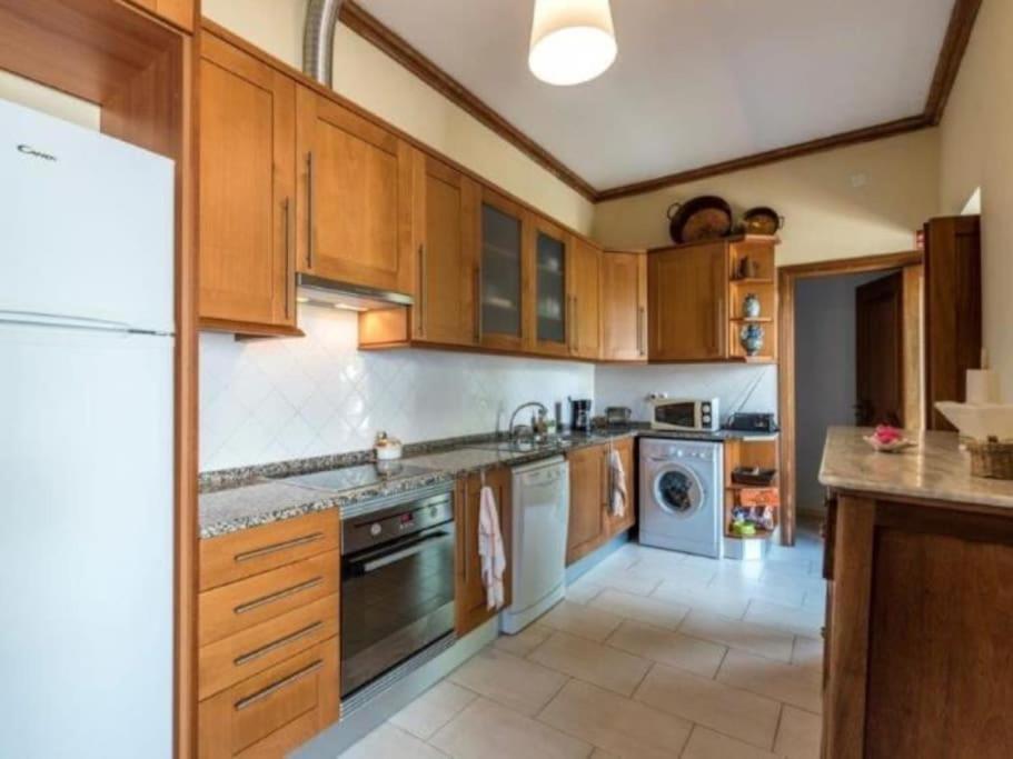 Villa Senhorial - Palace XIX & Privacy & Beach & Albufeira Old Town Екстериор снимка